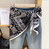 Printed Triangle Scarf Bandana Style Wrap / Shawl Paisley White-Black