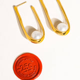 Lohan 18K Gold Non-Tarnish Pearl U Hoop Earring: Yellow Gold