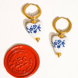 Yun 18K Gold Non-Tarnish Ceramic Floral Heart Earring: Blue