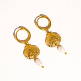 Audace 18K Gold Non-Tarnish Seashell Pearl Drop Earring: Yellow Gold